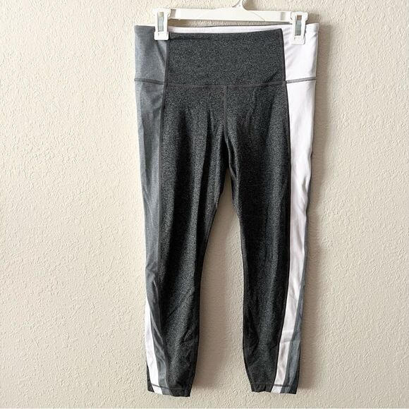 Athleta Leggings Size M Salutation Colorblock Asymmetrical Powervita 7/8 Yoga - Picture 1 of 6